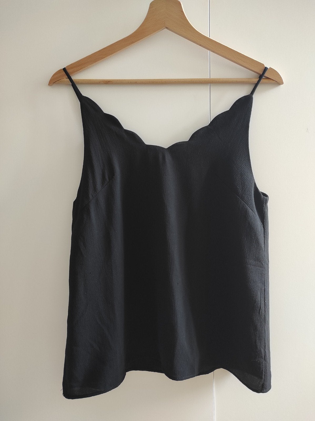 Débardeur noir / Emma & Ella Paris, Vêtements | Femmes, Tops, Enlèvement, Noir