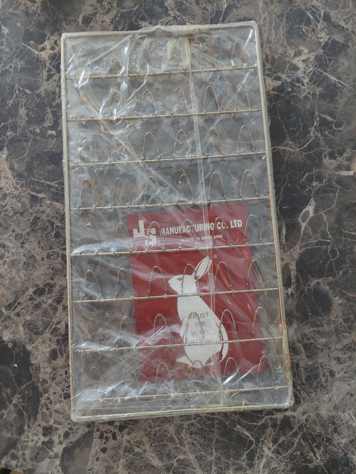 display hanger voor 48 vingerhoedjes, Verzamelen, Vingerhoedjes, Ophalen of Verzenden, Nieuw, Overige materialen