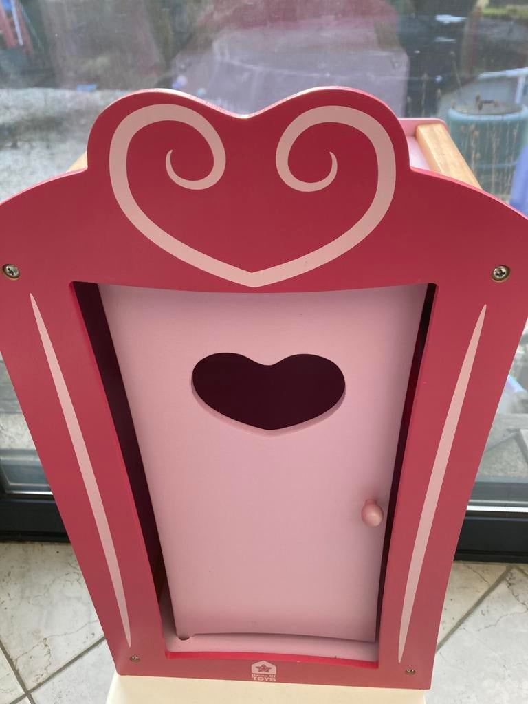 Kastje voor poppenkleren, Kinderen en Baby's, Speelgoed | Poppen, Ophalen, Zo goed als nieuw