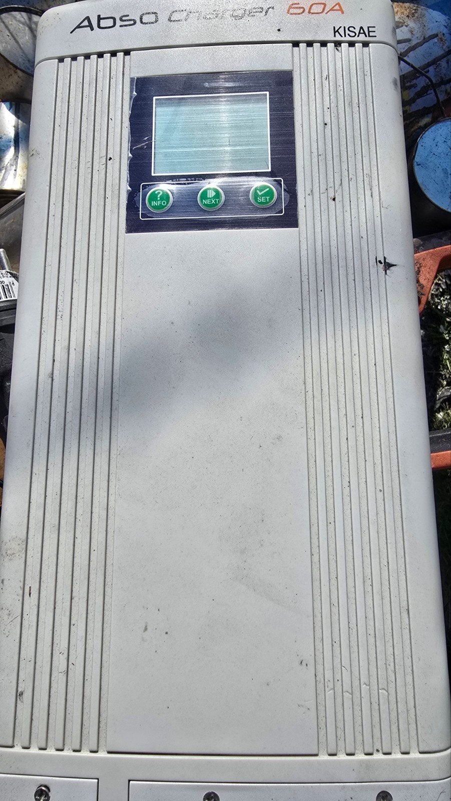 batterie chargeur camionnette