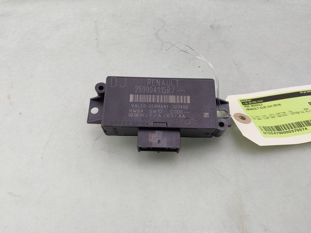 ORDINATEUR AIDE AU STATIONNEMENT Renault Clio IV (5R), Renault, Utilisé, Peter-Huppertz-Straße 5
51063  Köln, DE, Dialog.deutschland@renault.de