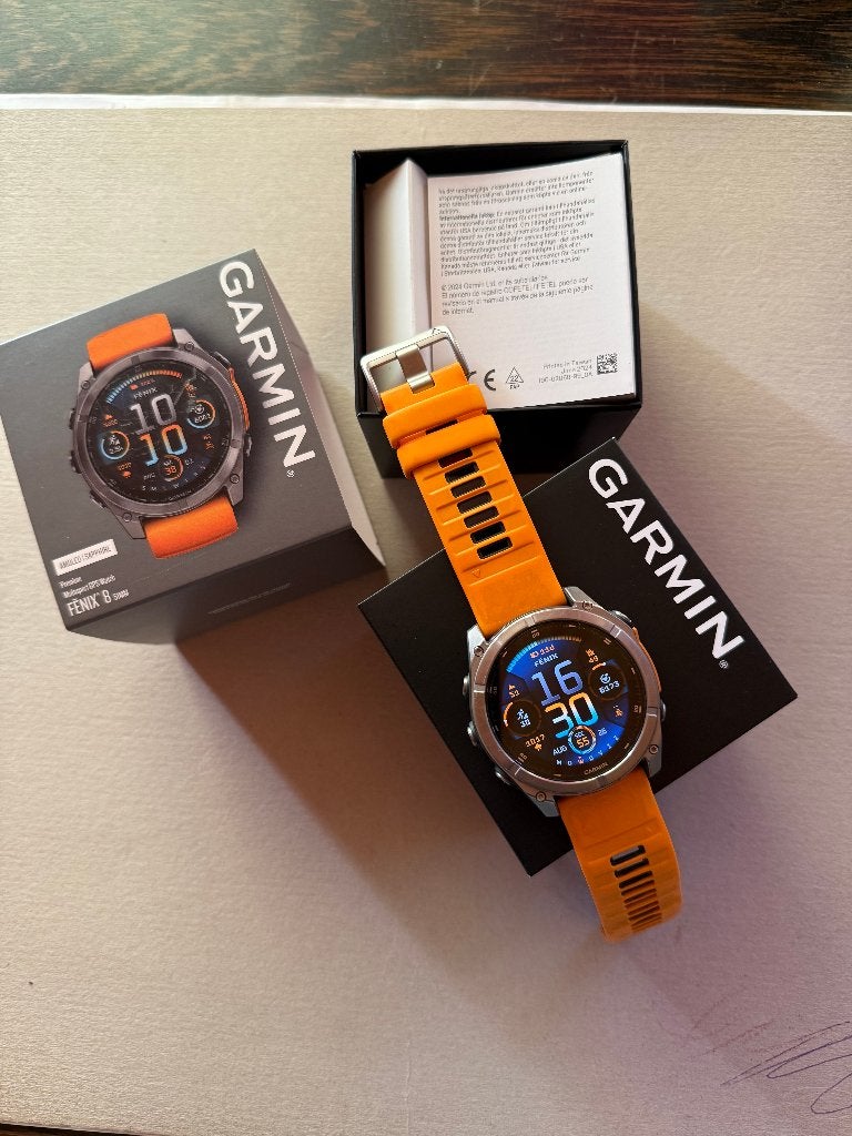 Garmin Fenix 8 Amoled Sapphire 51mm, Handtassen en Accessoires, Sporthorloges, Garmin fenix 8, Oranje, Ophalen of Verzenden, Zo goed als nieuw