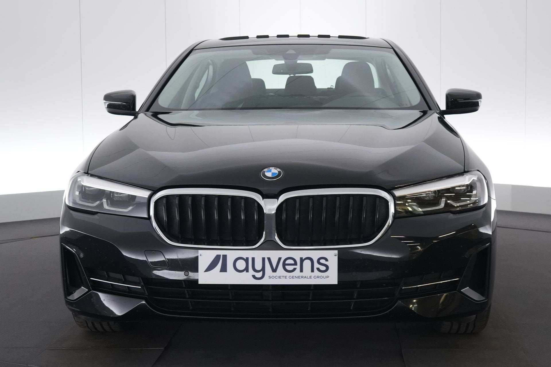 (2BQX135) BMW 5 SERIES BERLINE, Auto's, BMW, Achterwielaandrijving, Gebruikt, Euro 6, Zwart
