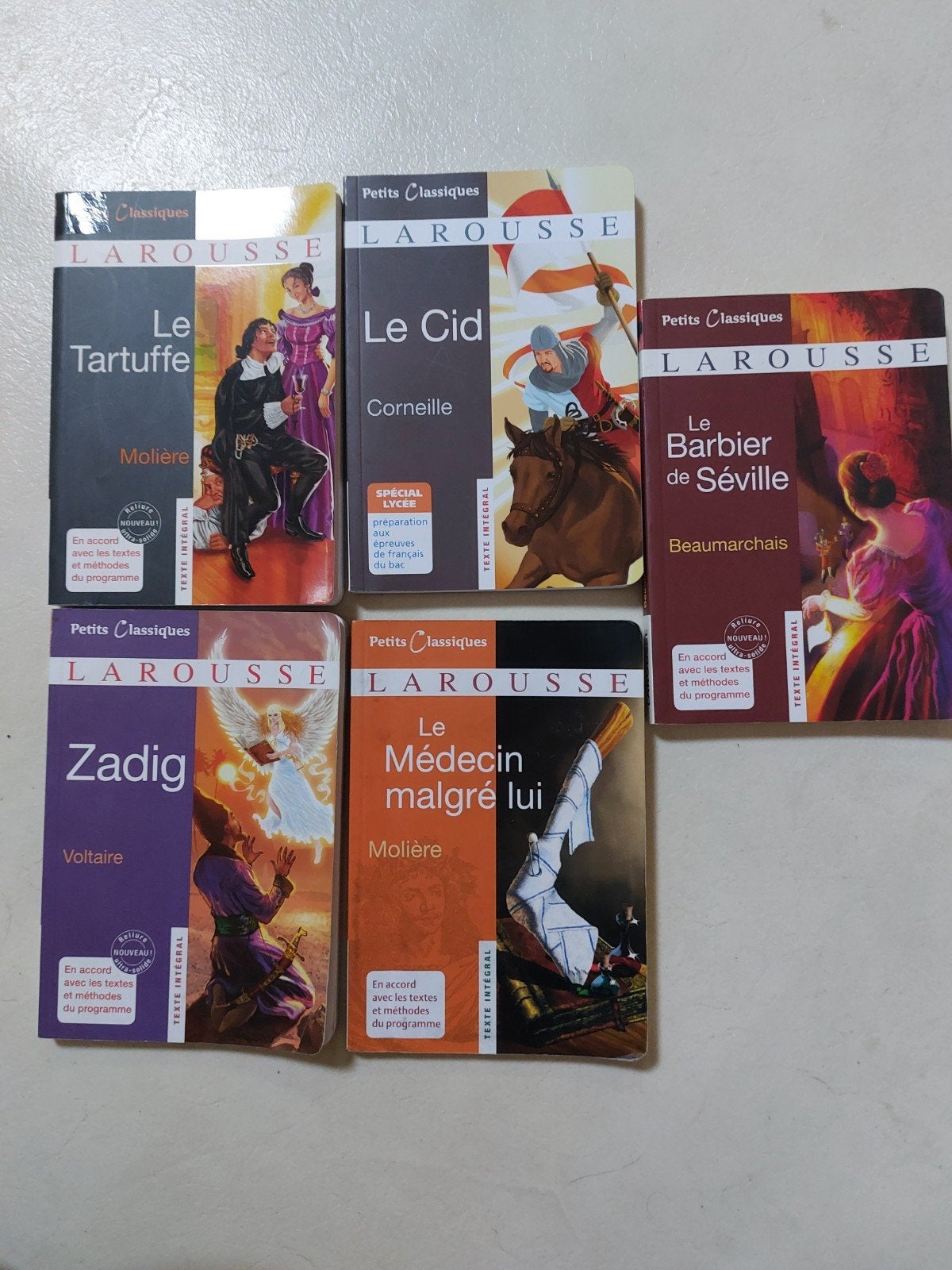 5 livres " Petits Classiques " Larousse, Ophalen