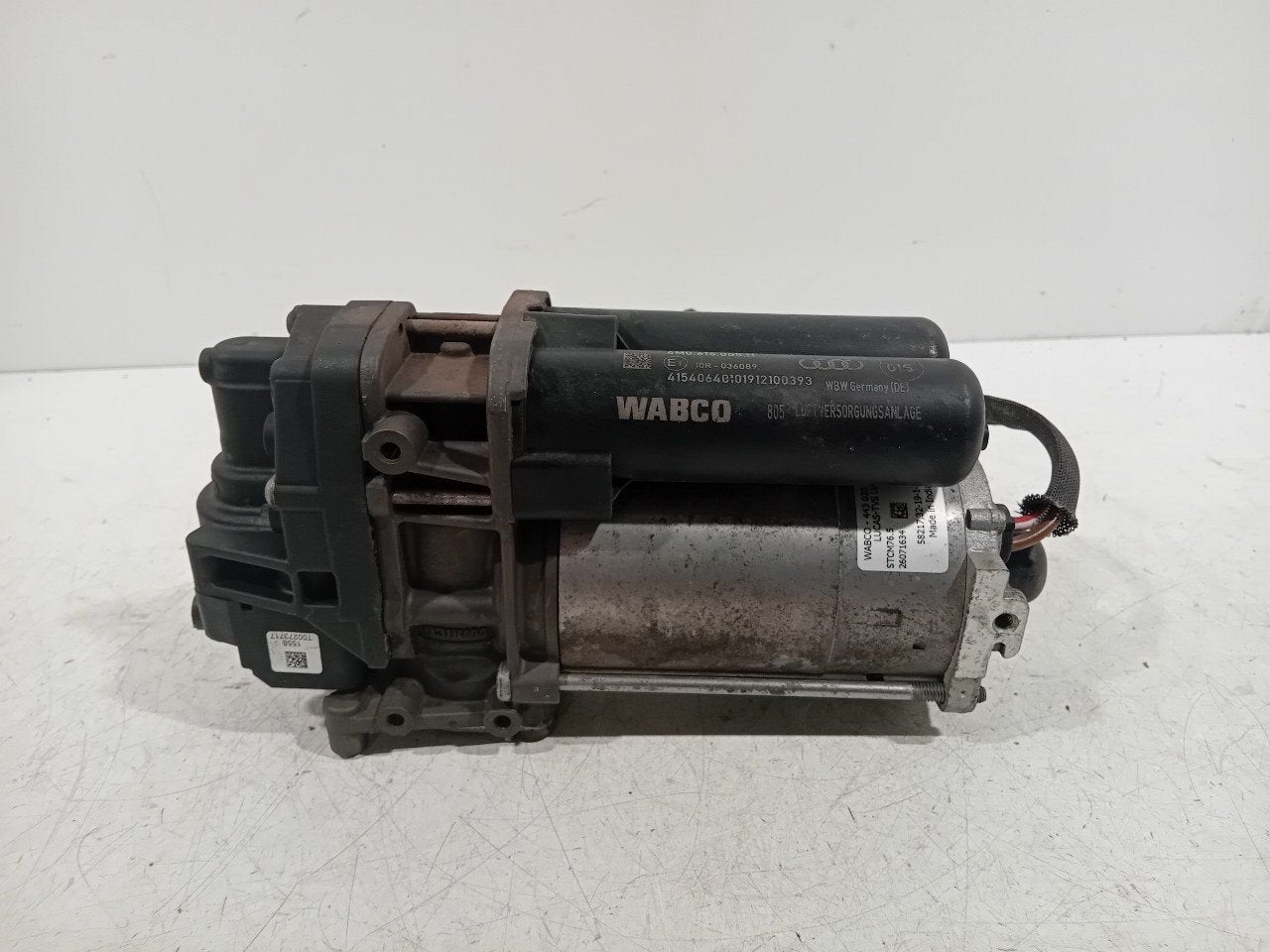 Compressor Volkswagen Touareg, Onderdelen@venauto.nl, Van der Ven Autorecycling B.V., Ettenseweg 76, 4706 PB Roosendaal, The Netherlands