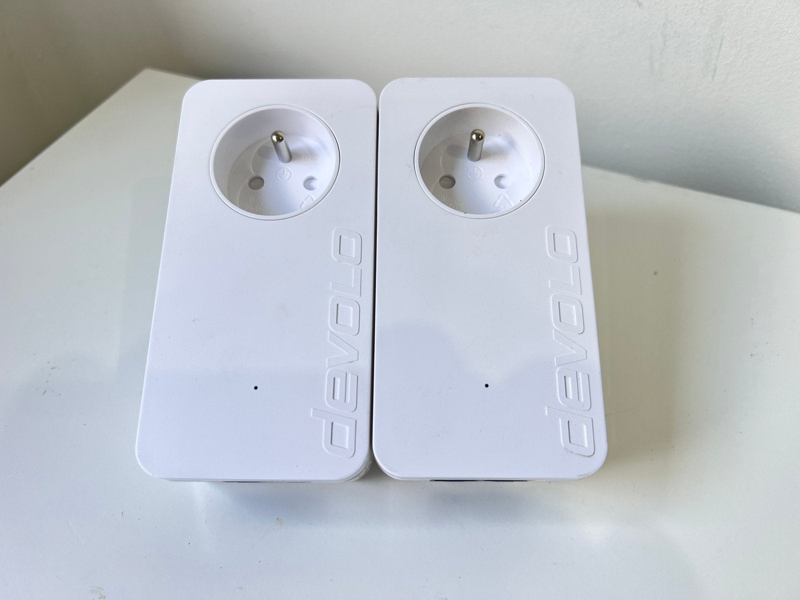 LOT DE 2 PRISES CPL PLC DEVOLO PROXIMUS TV - TBE, Enlèvement ou Envoi, Comme neuf
