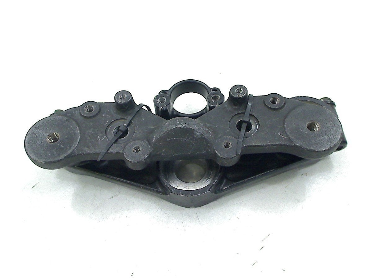 TOP YOKE TROIS POINTS Honda, Motos, Dhr. S. di Majo, Utilisé, Info@cama-motorparts.nl, P.J. Troelstraweg 8 8
3144 CX  MAASSLUIS, NL