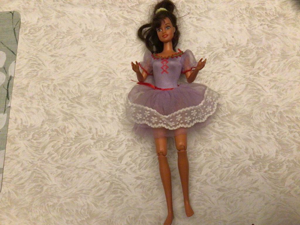 Barbie aux membres articulés, Enlèvement ou Envoi, Barbie