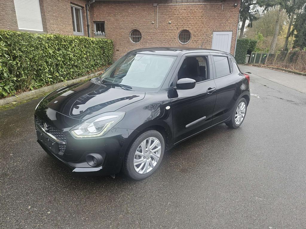 Suzuki Swift AUTOMATIQUE Swift 1.2i SHVS GL 12V (bj 2023), Auto's, Stof, Gebruikt, 4 cilinders, 5 deurs