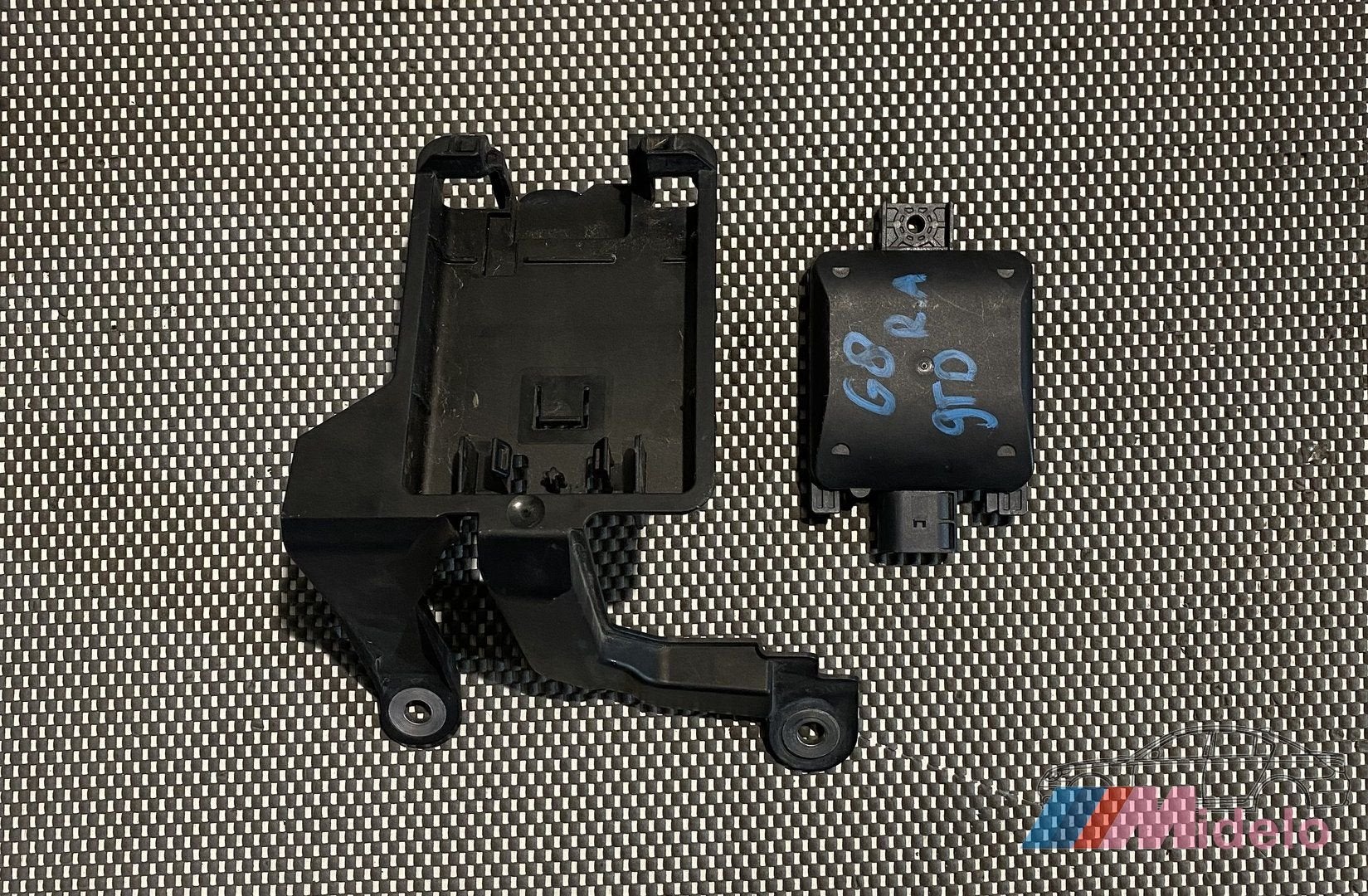 VW GOLF VIII SIDE ASSIST SENSOR MET HOUDER 2Q0907686D, Volkswagen, -, Utilisé, -