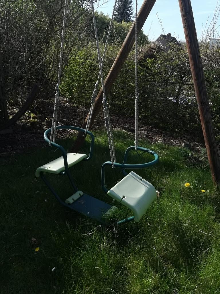 Groene dubbele schommel, Ophalen, Schommel