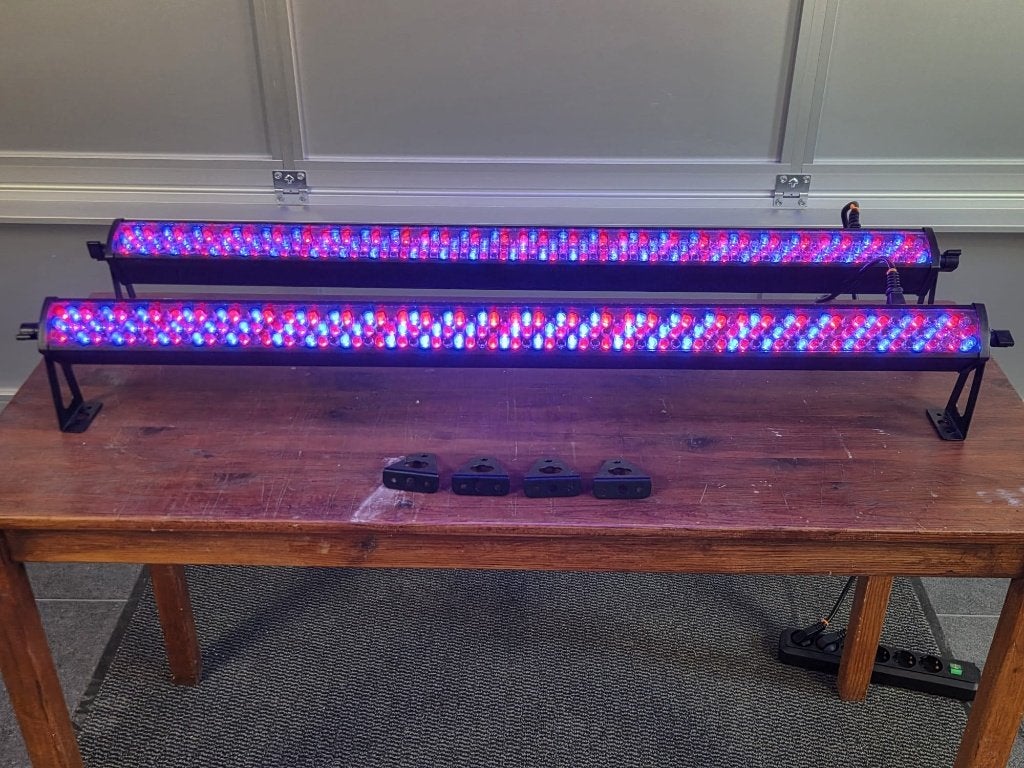 Varytec Giga Bar 240 LED RGB – 2 stuks, Ophalen, Zo goed als nieuw
