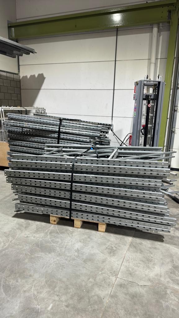 30 x staander palletstelling 2.2 m hoog 1.1 m breed., Ophalen