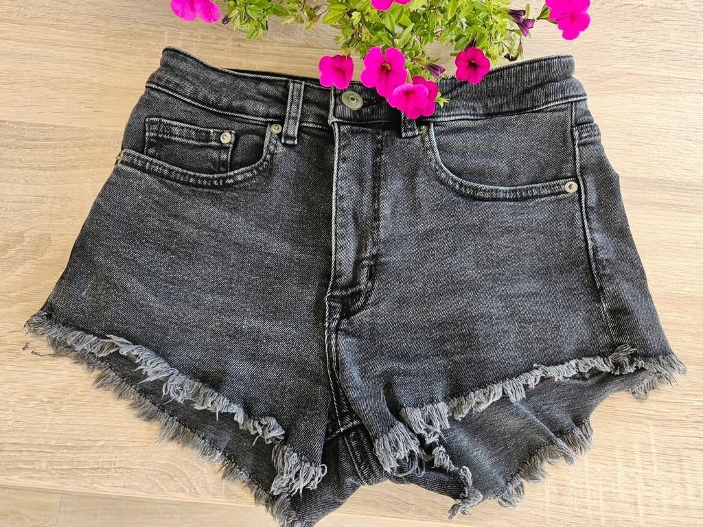 Zwarte jeans short, Ophalen of Verzenden, Zo goed als nieuw, Maat 36 (S)