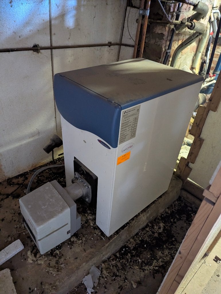 Chaudière mazout Saint-Roch Couvin 50 kW En fonctionnement, Ophalen, Gebruikt