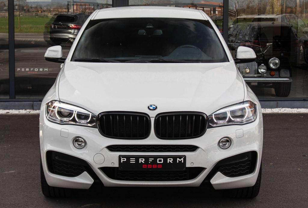 BMW X6 3.0 xDRIVE 40d*M-PACK *LICHTE VRACHT* + 1J GRNT, Auto's, BMW, Automaat, 230 kW, Gebruikt, 2920 kg