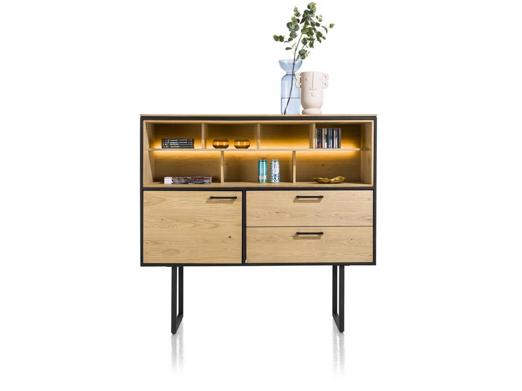 Stijlvolle Dresette Belo vitrinekast Xooon naturel eiken, Ophalen of Verzenden, Zo goed als nieuw, Glas