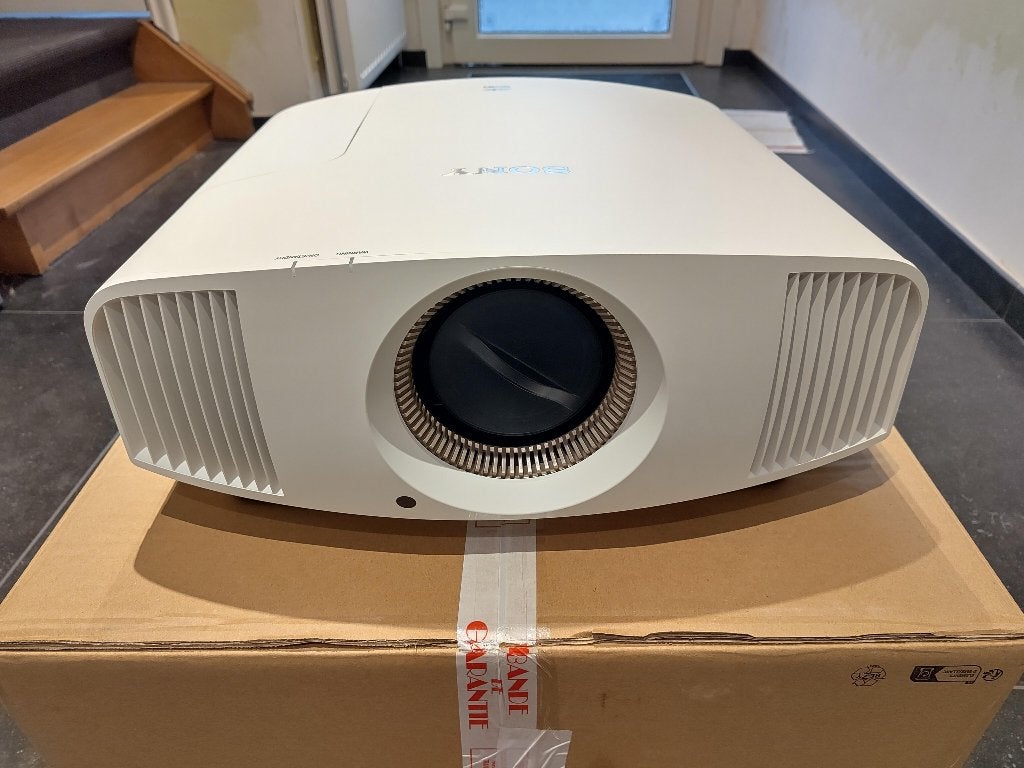 Sony VW590ES 4K UHD-projector - onder garantie - 1600€, Ophalen, Gebruikt, LCOS, Ultra HD (4K)