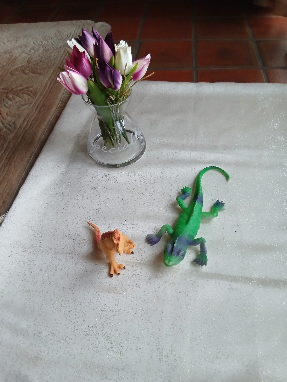 Setje 2 speelgoedfiguren – dinosaurus & hagedis, Enlèvement ou Envoi