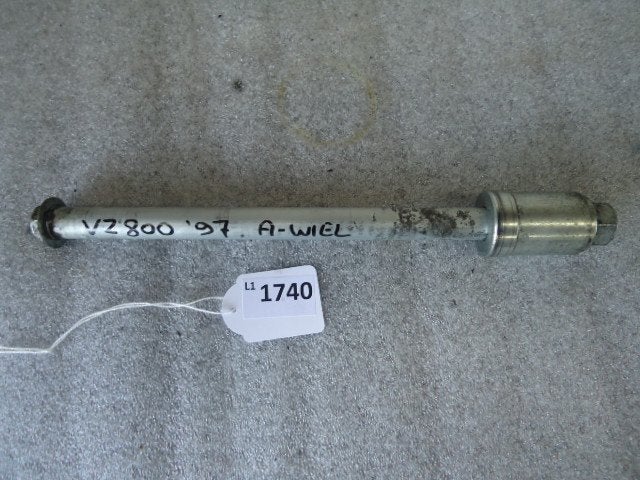 VZ800 1996 - 2004 Suzuki As As achterwiel D1-10824