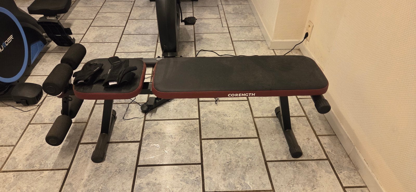 banc de musculation + gant + haltère complet avec poid, Haltère