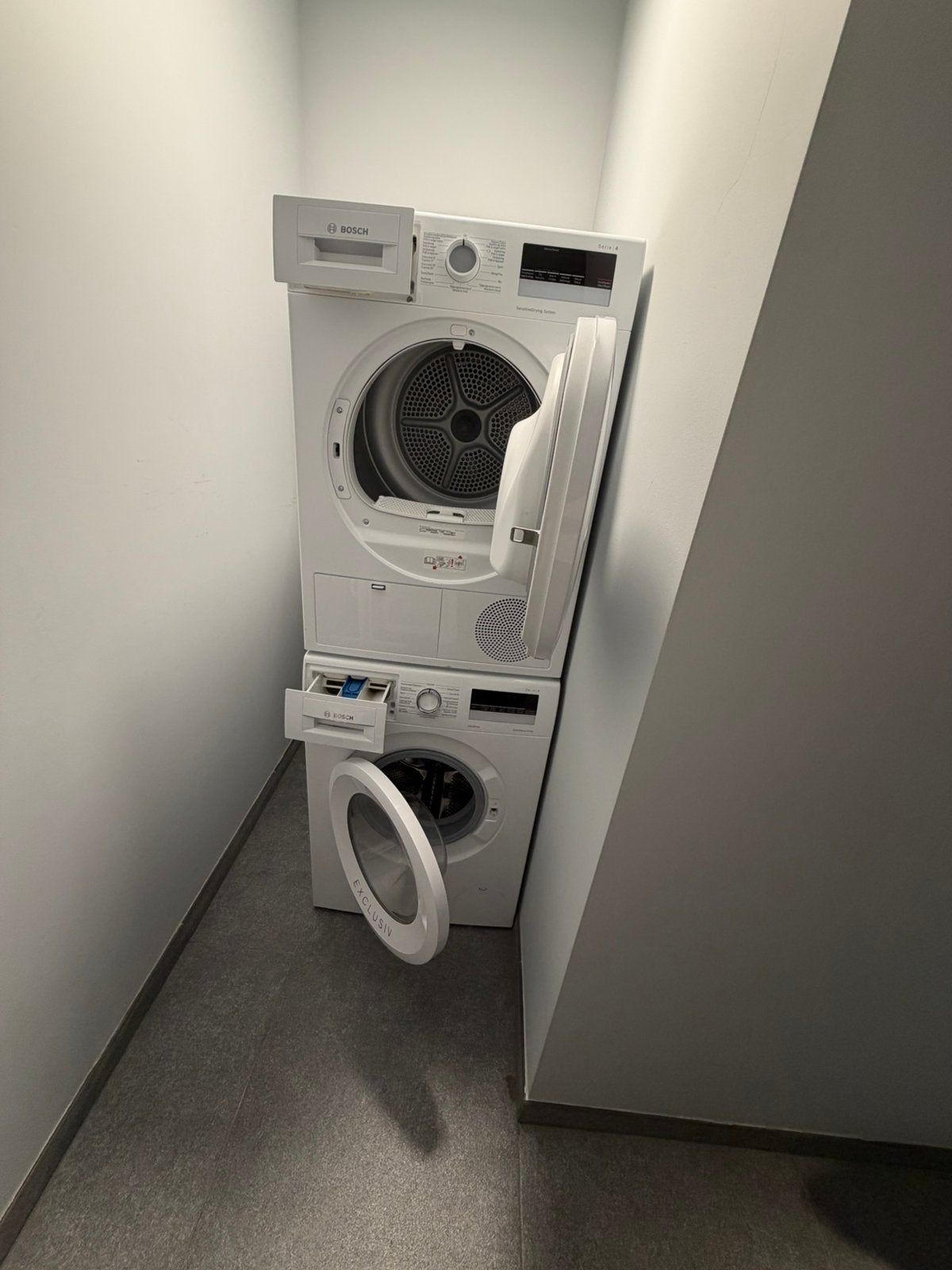 Droogkast en wasmachine Bosch, Elektronische apparatuur, Ophalen, Gebruikt