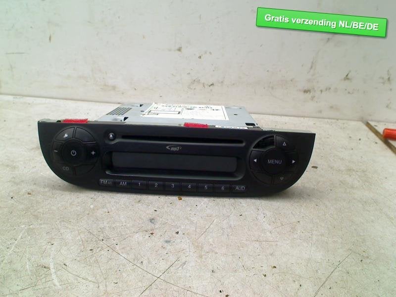 RADIO Fiat 500 (312) (01-2007/12-2012) (73557732), FCA Germany GmbH, IPC D1-09 Bahnhofsplatz
65423  Rüsselsheim am Main, DE, Utilisé