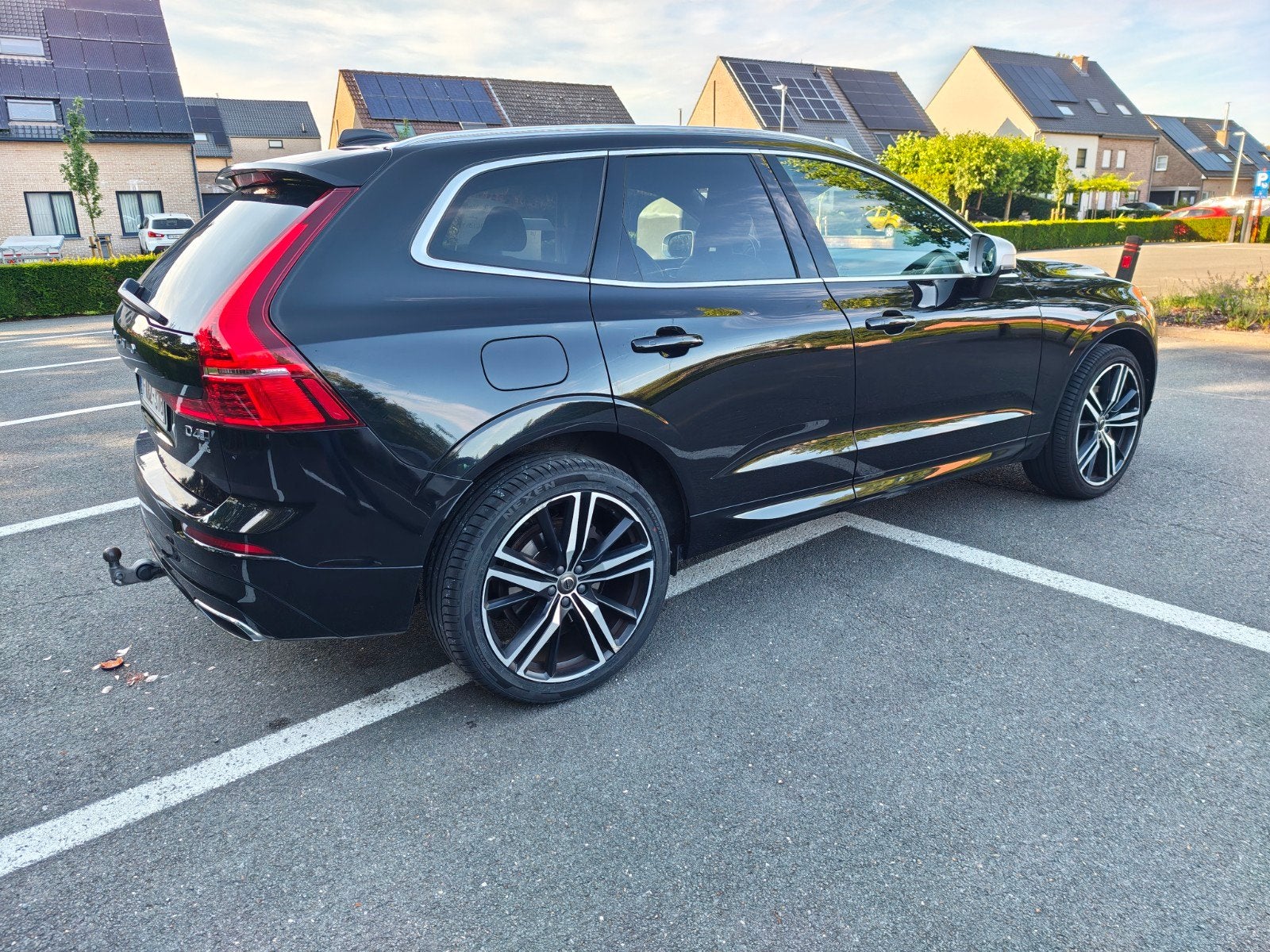XC60 2.0 D4 AWD R-Design Geartronic adblue, Auto's, Volvo, Automaat, Zwart, Zwart, Vierwielaandrijving