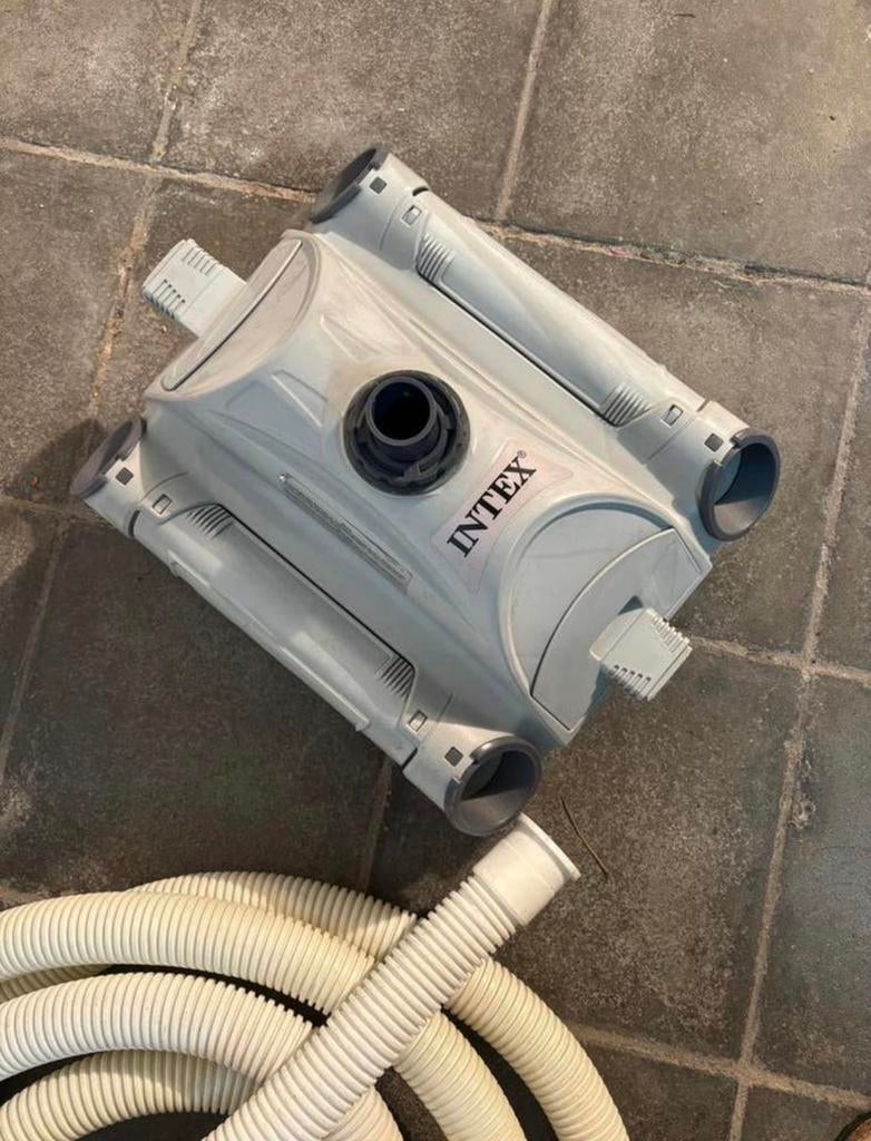 Aspirateur robot pour piscine INTEX, Ophalen, Zo goed als nieuw
