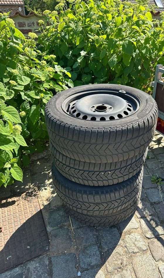 4 jantes acier 16" + pneus hiver, Enlèvement, Utilisé