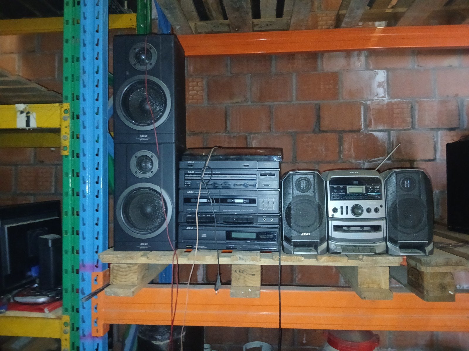 Goed werkende Akai Audioset: Hifi met Platenspeler + Boombox, Ophalen