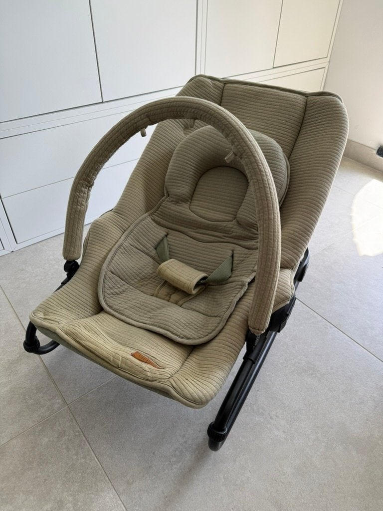 Baby Relax / Wankelstoel – Khaki Groen Ribstof – Speelboog, Kinderen en Baby's, Ophalen, Gebruikt, Wipstoel