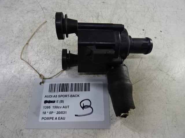 WATERPOMP Audi A5 Sportback (F5A / F5F) (06H121601N), Gebruikt, Audi