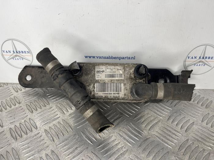 Refroidisseur d'huile d'un Mercedes E-Klasse, -, 3 mois de garantie, Utilisé, -