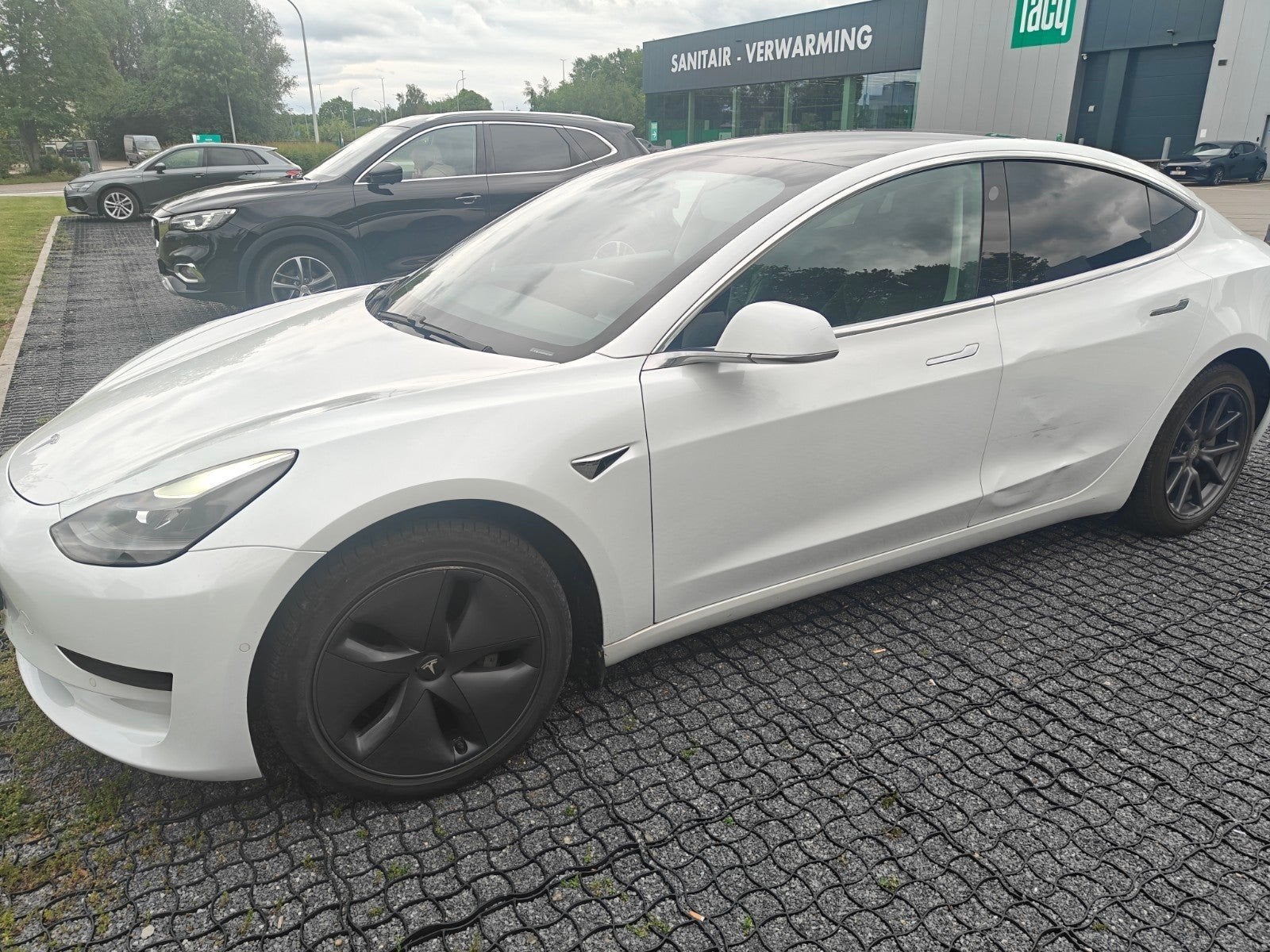 TESLA MODEL 3 - LFP battery, Particulier, Achat