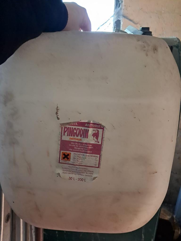 Bidon 30L solide – idéal stockage carburant ou liquide, Ophalen