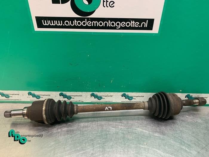 Aandrijfas links-voor van een Citroen C3 (C3 02-), Gebruikt, -, Ophalen of Verzenden, -