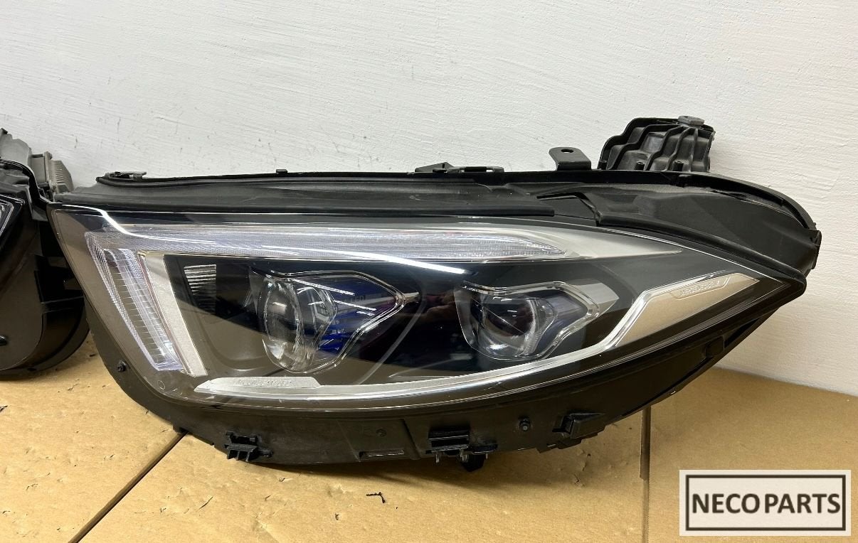 CLS W257 MULTIBEAM LED KOPLAMP COMPLEET ALLES LEVERBAAR !!, Utilisé, -, -, Enlèvement ou Envoi