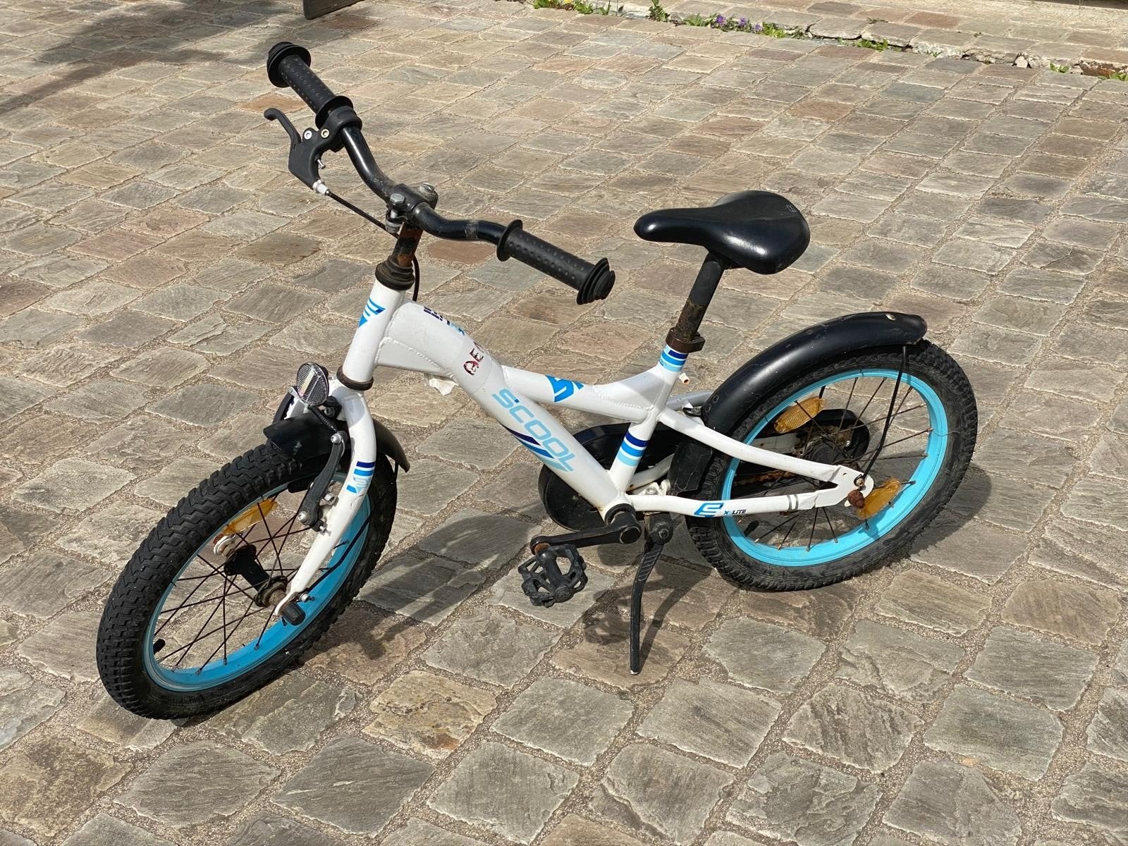 2 fietsjes verschillende maten, Ophalen