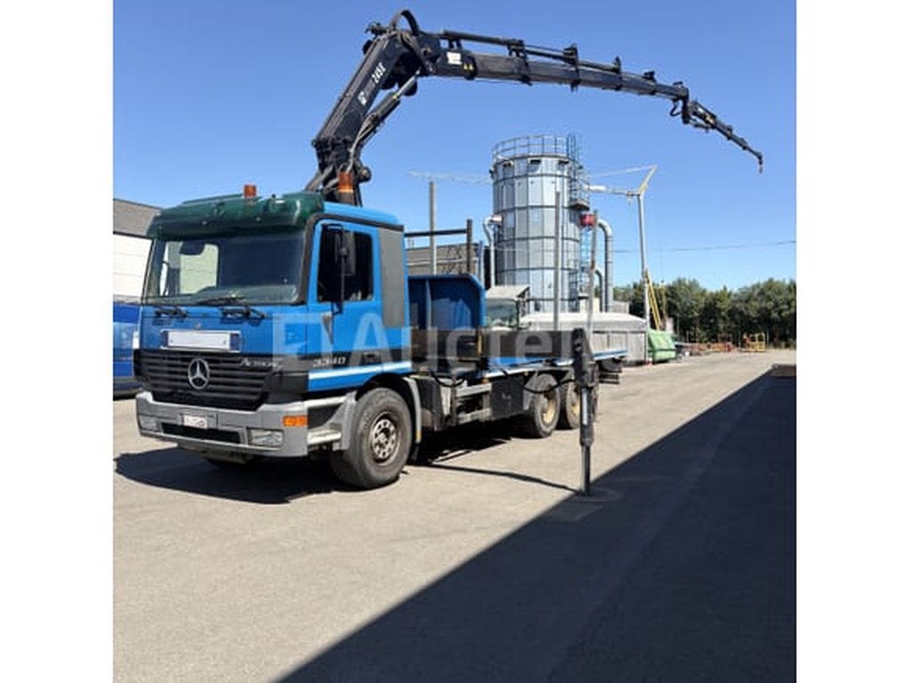 Camion plateau avec grue Mercedes-Benz Actros 3340 (2002-379, Autos, Achat, Entreprise, Autres carburants, Mercedes-Benz