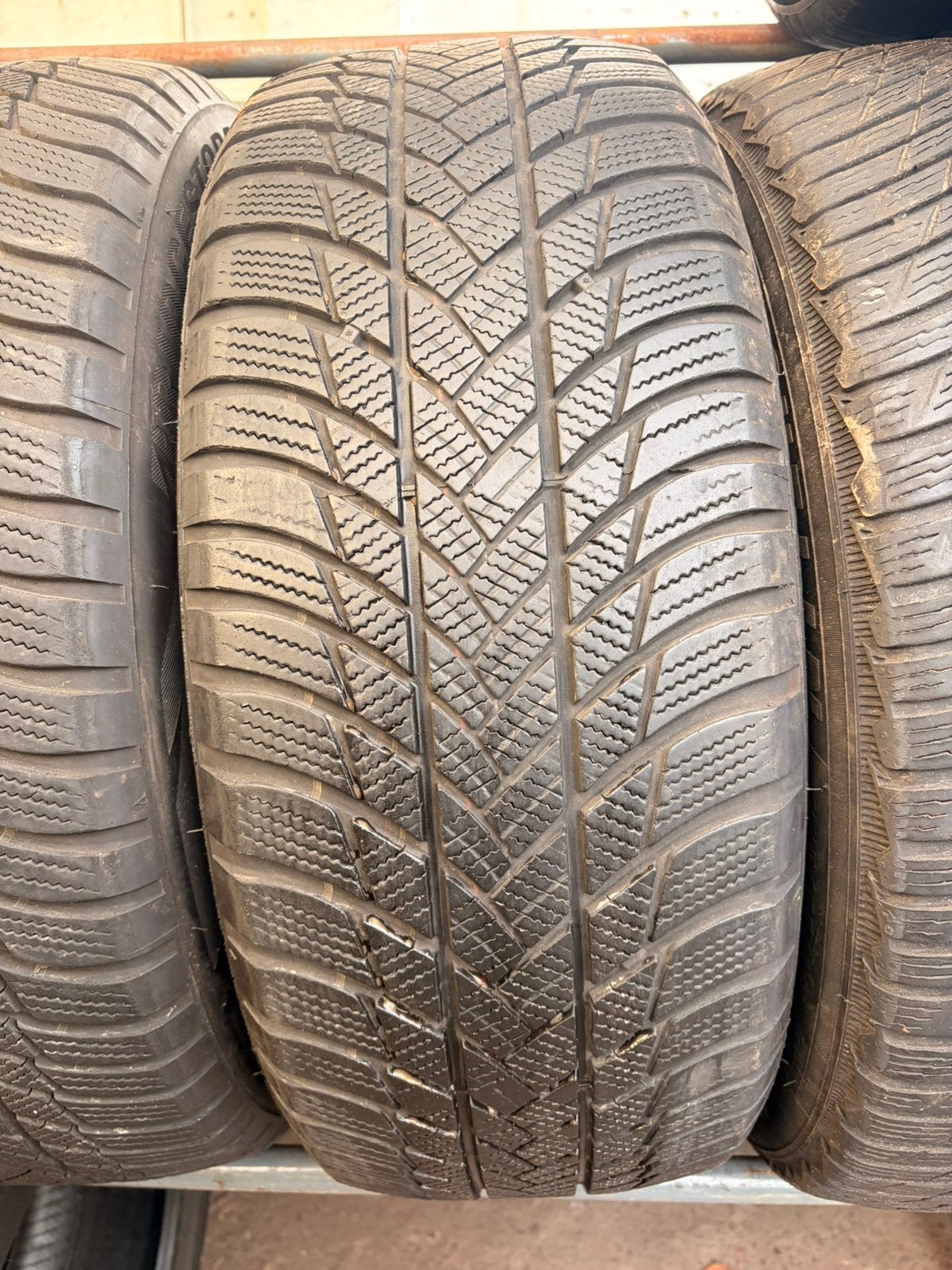 225 55r18 Bridgestone avec montage et équilibrage, Ophalen, Gebruikt