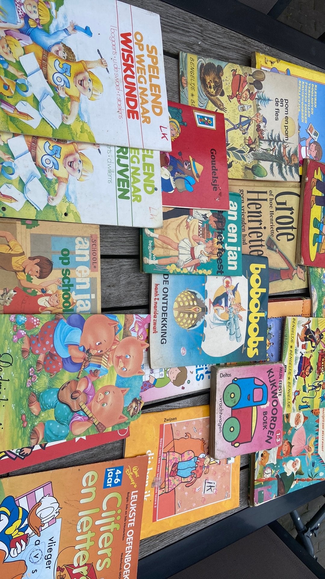 De drie biggetjes allerlei kinderboeken, Ophalen