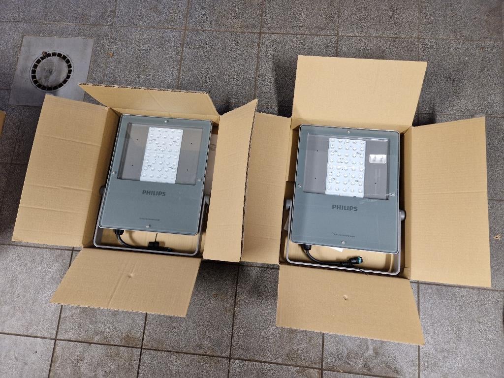 Philips LED Breedstraler Coreline BVP130 2 stuks, Tuin en Terras, Ophalen, Netvoeding, 50 tot 250 watt, Led