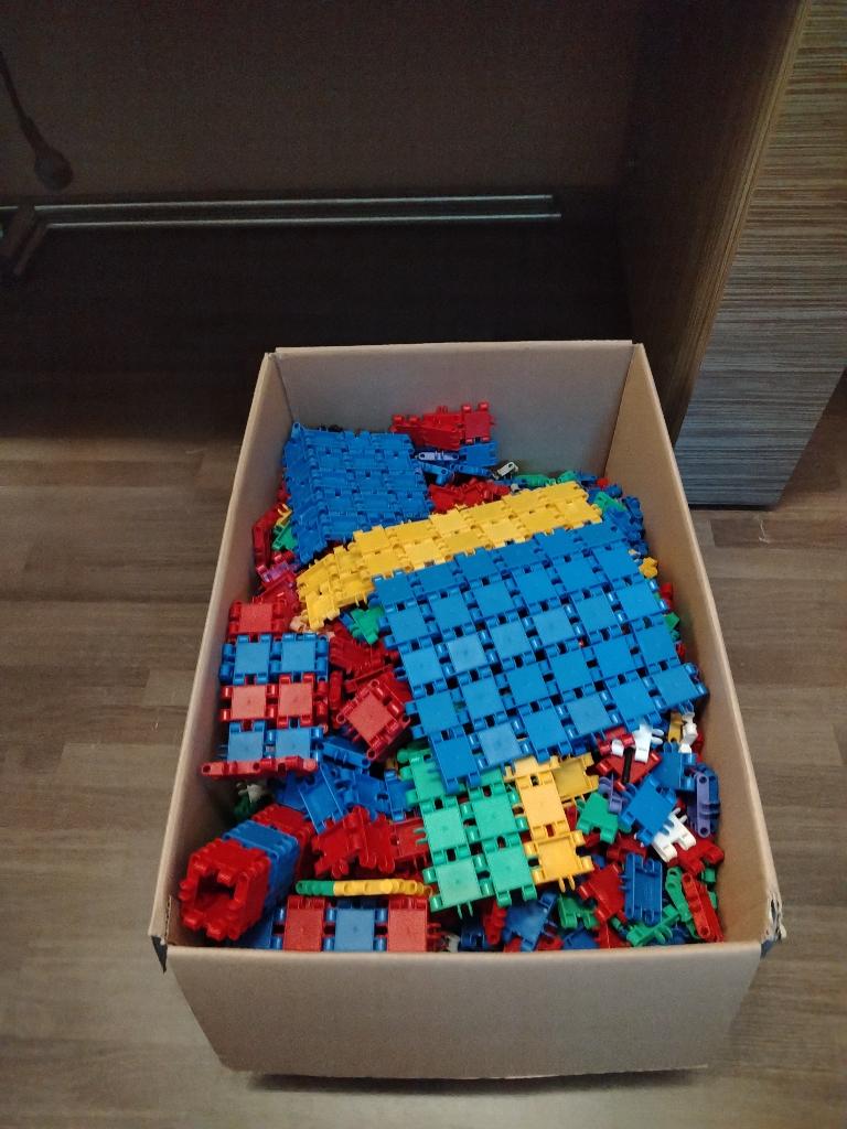Knex blokjes, Ophalen