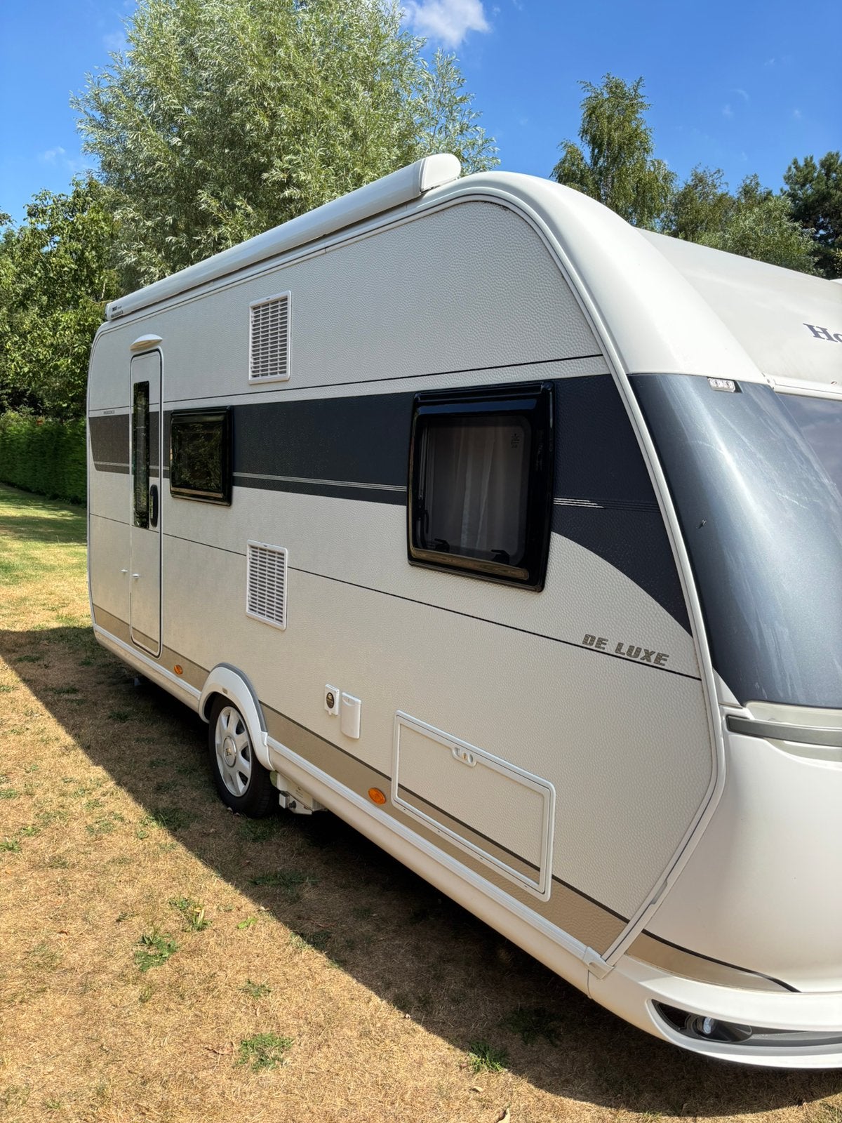 Hobby 490 KMF DE LUXE, Caravans en Kamperen, Caravans, Hobby, Dwarsbed, Treinzit, Particulier