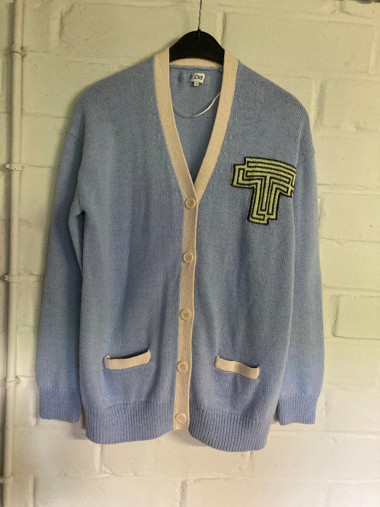Blauwe cardigan afgebiesd met ecru, CKS, 176, 16 jaar, Kinderen en Baby's, Kinderkleding | Maat 176, Meisje, Ophalen of Verzenden