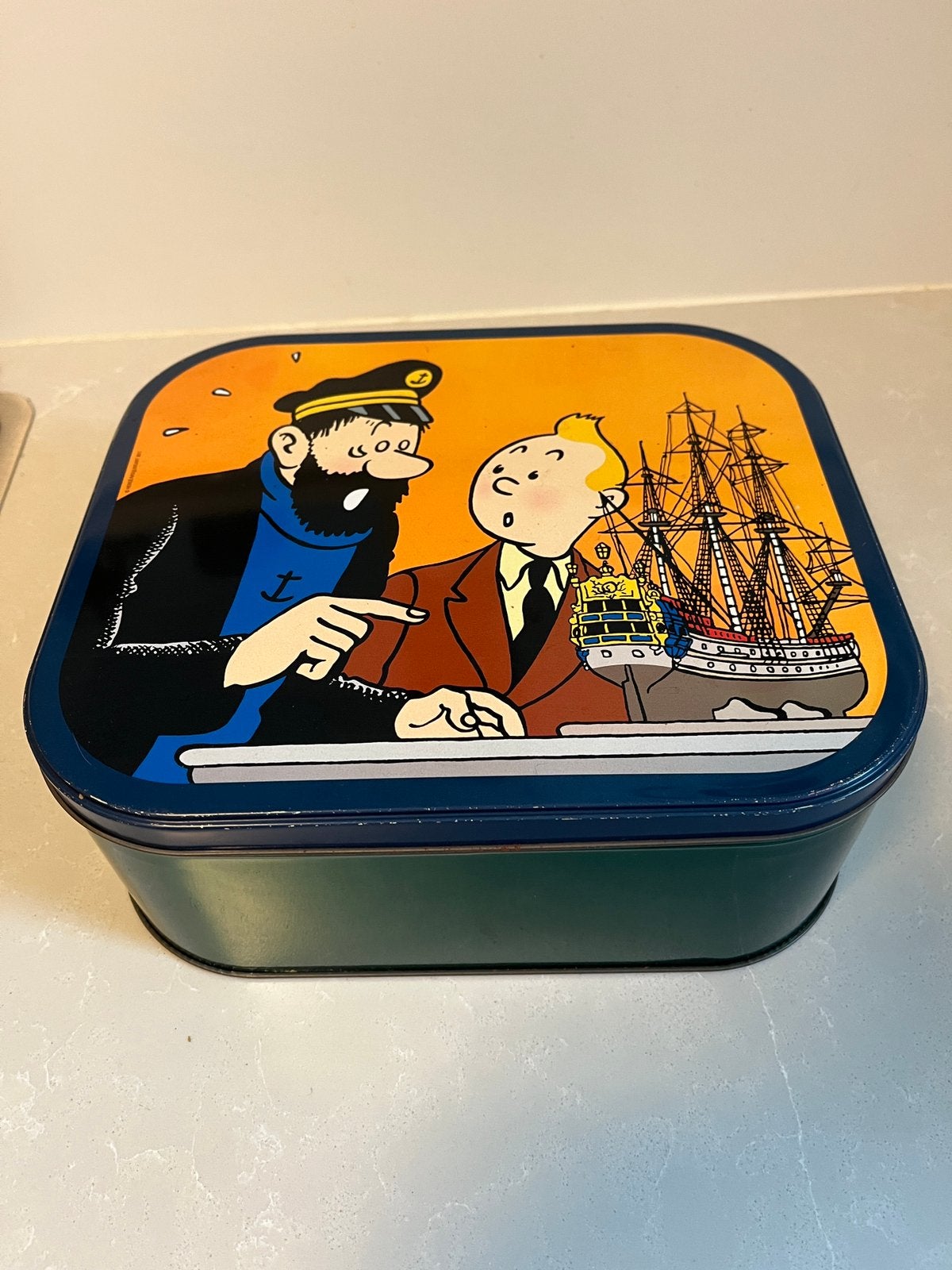 Kuifje - 2 blikken opbergdozen, Ophalen, Zo goed als nieuw