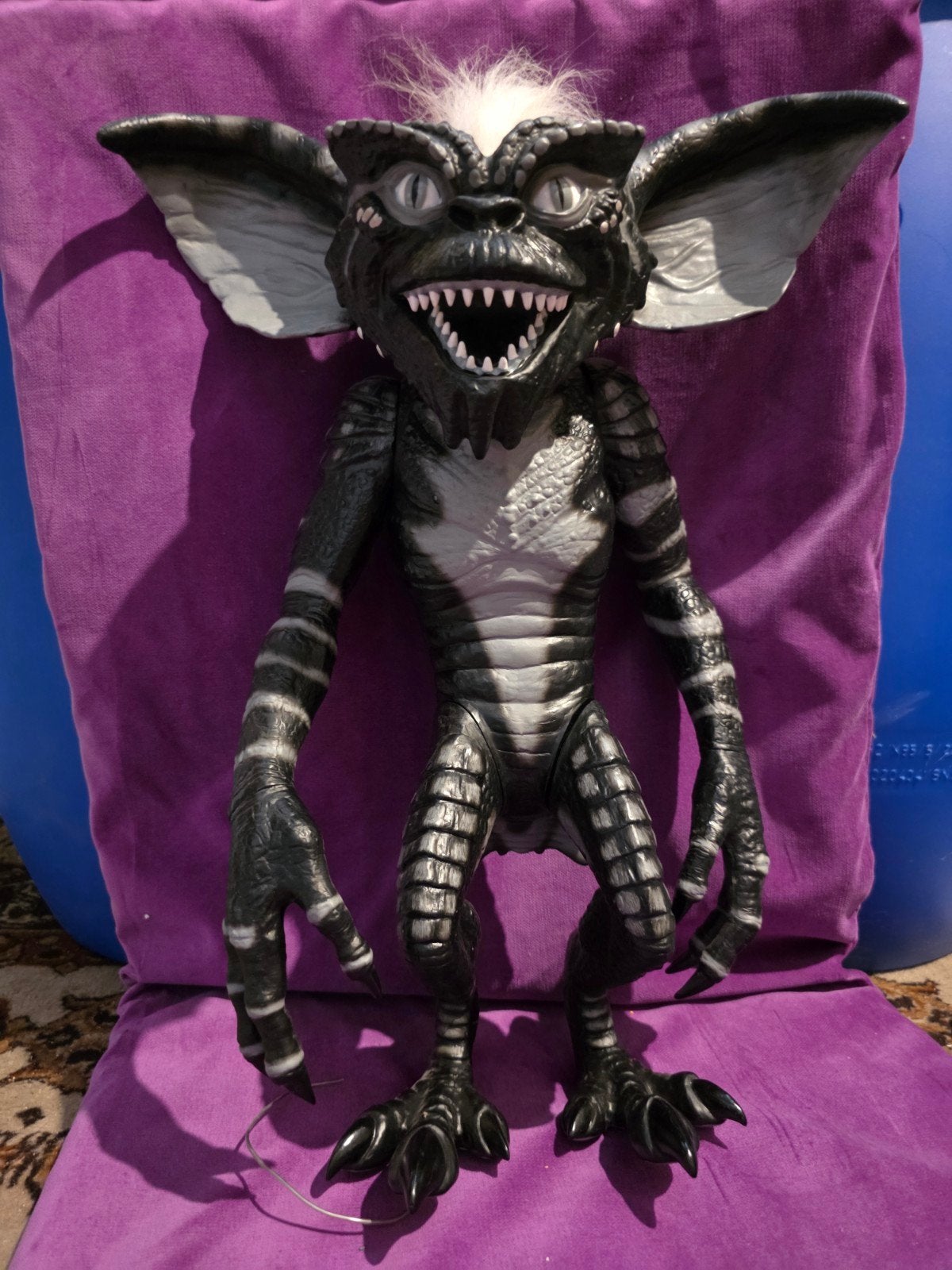 Gremlins Stripe noir et blanc, Enlèvement