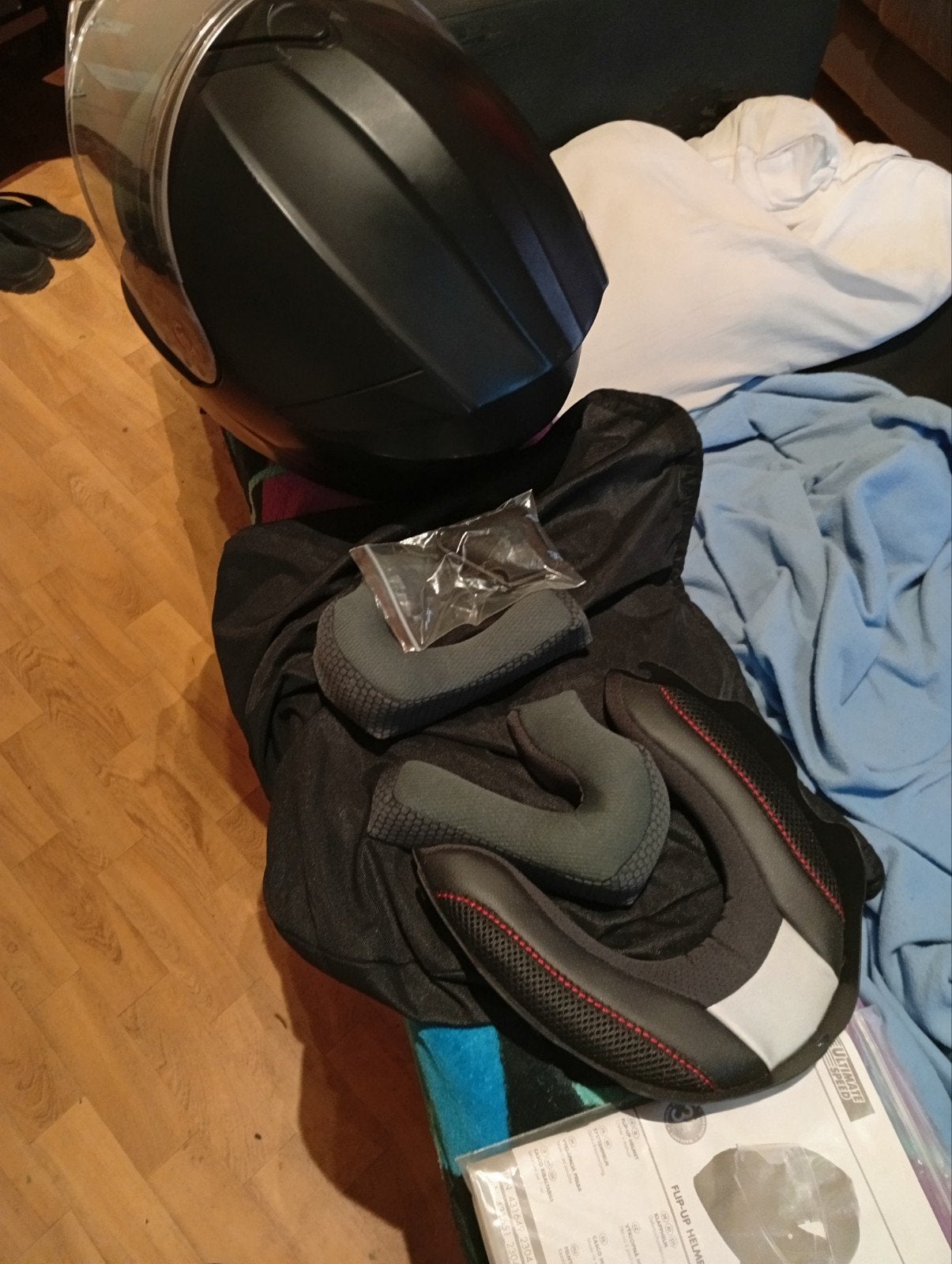 Motorhelm voor het hele gezicht, Ophalen