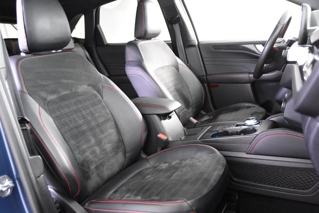 Ford Kuga 2.5 Duratec ST-Line, Autos, Ford, Euro 6, Entreprise, Entretenue par le concessionnaire, Noir